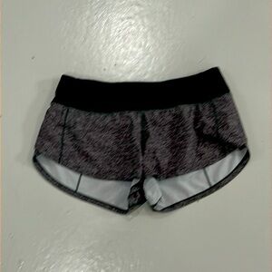 EUC Lululemon shorts size 4